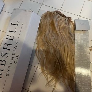 Bombshell hand tied weft extensions